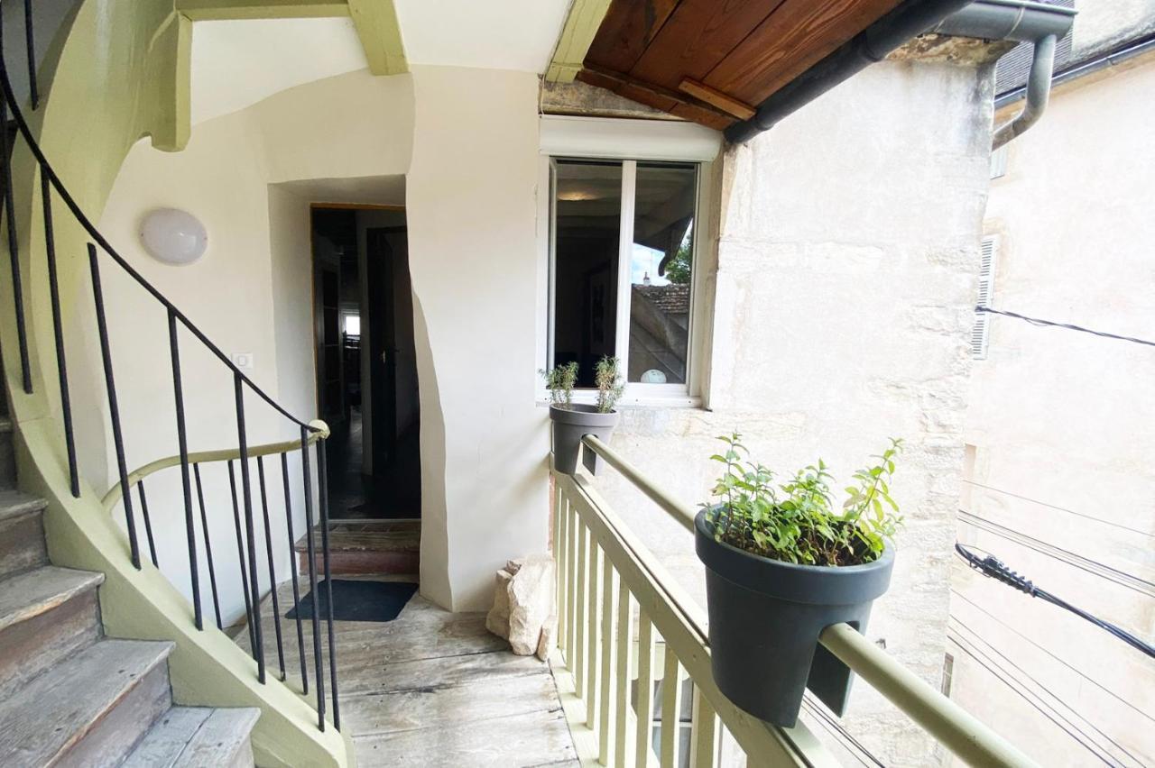 Wood Stone And Wine Apartment Beaune  Exterior foto